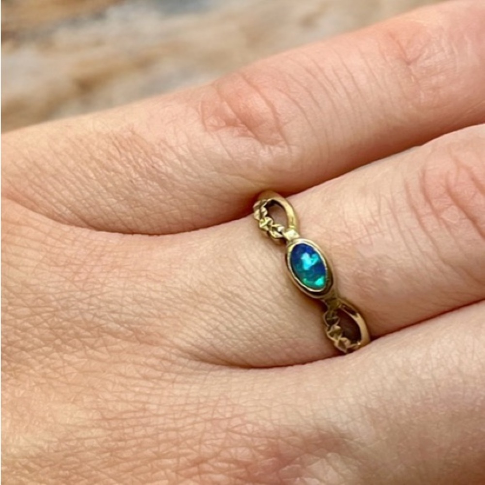 Elegant Blue and Gold Women's Ring natural black opal gold 10k - Picture 3 of 3